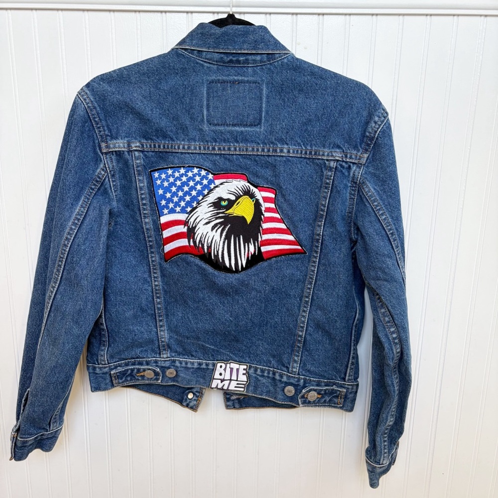 Levi’s Eagle & American Flag Patch Denim Trucker … - image 1